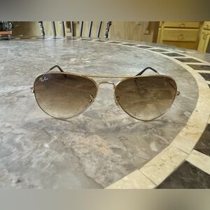 Ray ban sunglasses, great condition.